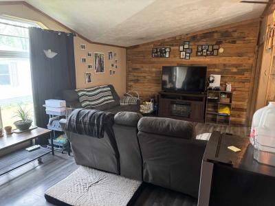 Photo 2 of 14 of home located at 127 Clover Avenue Annandale, MN 55373