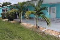 1977 PRICE REDUCED,  MOTIVATED SELLER  Call Amanda today 941.706.6344  Mobile Home