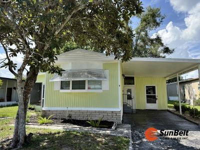 Photo 2 of 30 of home located at 3 Madison Drive Sorrento, FL 32776