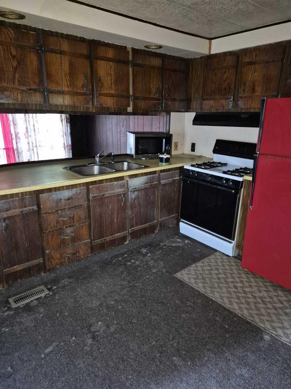 1977 Mobile Home