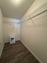 2004 Skyline OAKMANOR Mobile Home