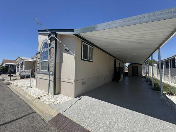 2004 Skyline OAKMANOR Mobile Home