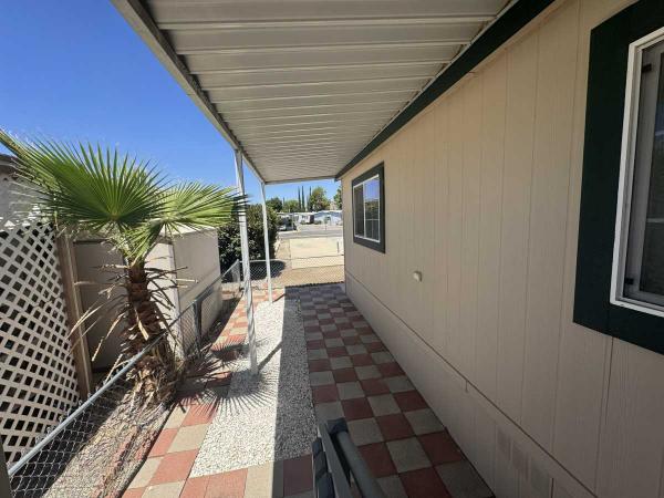 2004 Skyline OAKMANOR Mobile Home
