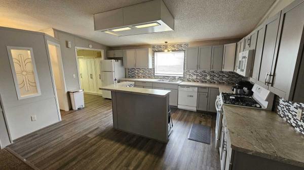 1994 Century Manufactured Home