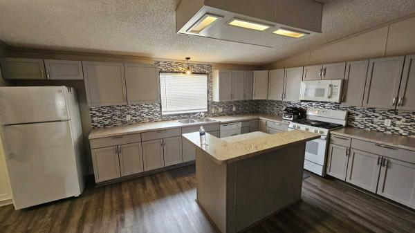 1994 Century Manufactured Home