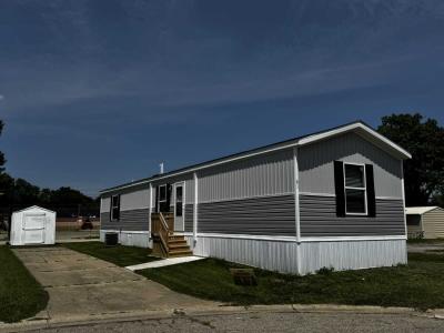 Photo 3 of 14 of home located at 61 Louis Lane Jackson, MI 49203