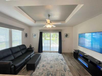 Photo 3 of 22 of home located at 70 Basin Drive Ellenton, FL 34222