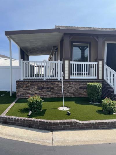 Photo 3 of 28 of home located at 1245 W Cienega Ave #13 San Dimas, CA 91773