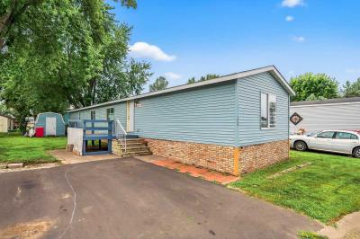 Photo 2 of 17 of home located at 1568 267th Ln Isanti, MN 55040