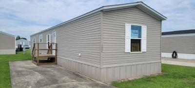Mobile Home at 2899 Sugarloaf Dr Tr Lake Charles, LA 70607