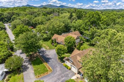 Photo 5 of 11 of home located at 710 Sand Hill Road Lot 51 Asheville, NC 28806