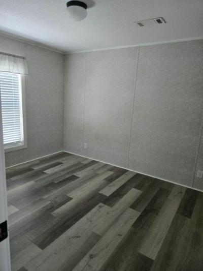 Photo 4 of 10 of home located at 12300 Seminole Blvd. #26 Largo, FL 33778