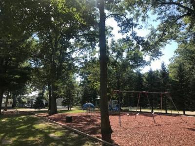 Mobile Home at 1307 Kitchener Drive Lot 226 Muskegon, MI 49444