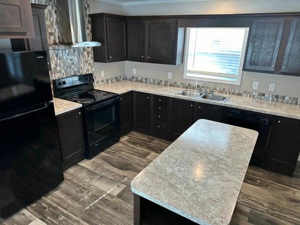 Photo 1 of 2 of home located at 9359 103rd St Lot #268 Jacksonville, FL 32210