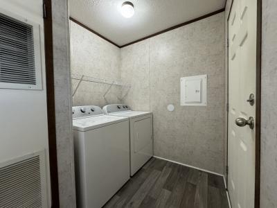 Photo 5 of 12 of home located at 31 Brookside Manor Goshen, IN 46526