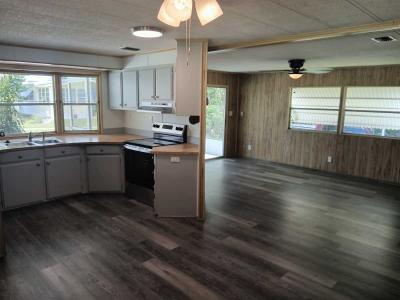 Photo 4 of 8 of home located at 319 Peck St Melbourne, FL 32901