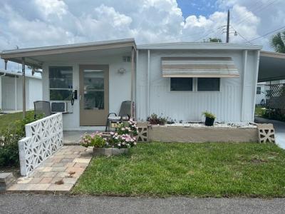 Photo 3 of 22 of home located at 3528 14th Street West #K002 Bradenton, FL 34205