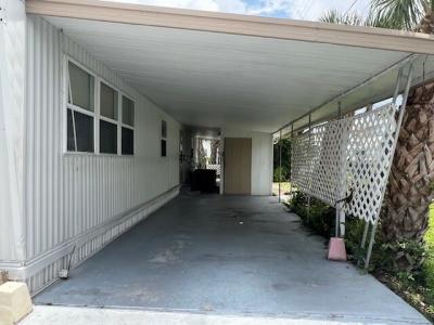 Photo 4 of 22 of home located at 3528 14th Street West #K002 Bradenton, FL 34205