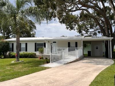 Photo 5 of 18 of home located at 322 Winter Garden Ct. Lake Alfred, FL 33850