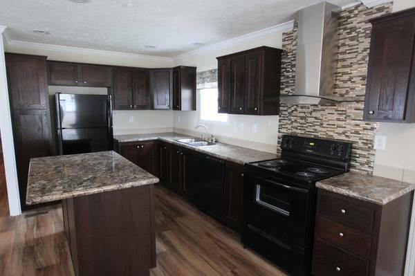 Photo 1 of 2 of home located at 500 S Chaffee Rd Lot #57 Jacksonville, FL 32221