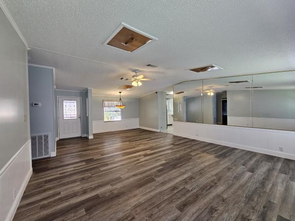 1990 Palm Harbor Mobile Home