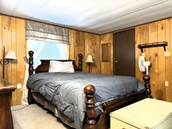 1980 BURLINGTON 66 - 2 - 14 Mobile Home