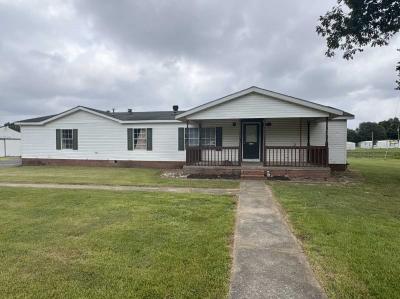Mobile Home at 4020 Schneidman Paducah, KY 42003