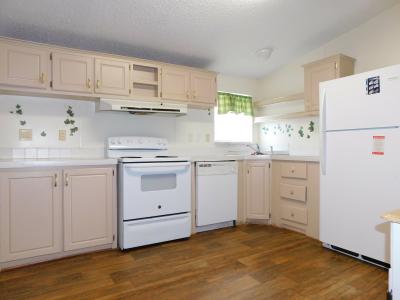 Photo 3 of 26 of home located at 1571 King Arthurs Ct Lakeland, FL 33810