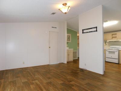 Photo 4 of 26 of home located at 1571 King Arthurs Ct Lakeland, FL 33810