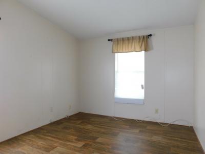 Photo 5 of 26 of home located at 1571 King Arthurs Ct Lakeland, FL 33810