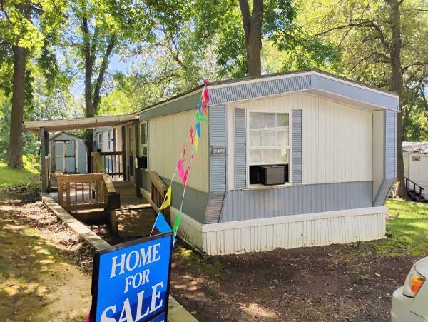 1989  Mobile Home For Sale