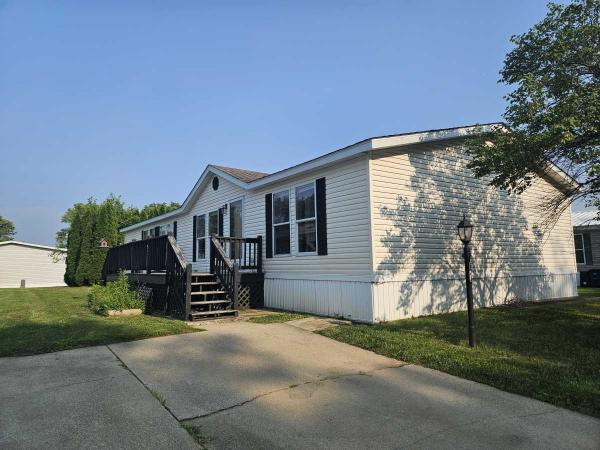 1998 Four Seasons Mobile Home For Sale