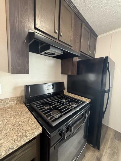 Photo 3 of 12 of home located at #81 534 E 37th Ave Hobart, IN 46342