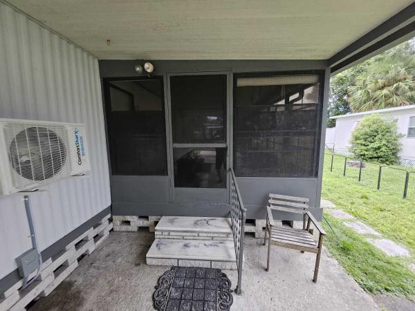 1984 Manufactured Home