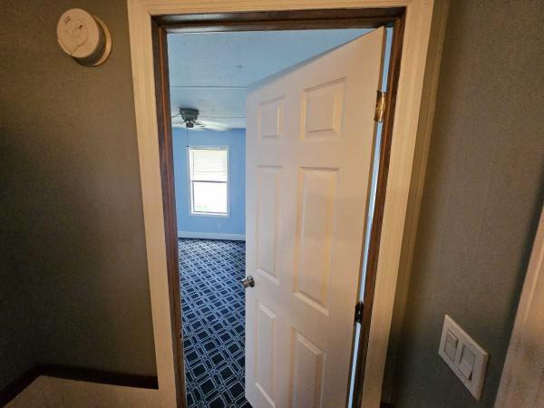 1984 Manufactured Home