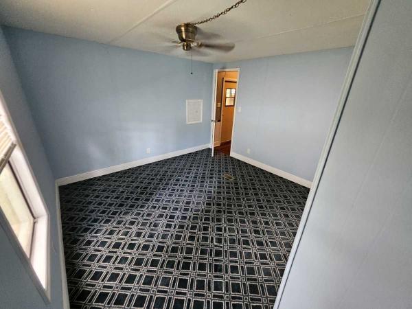1984 Manufactured Home