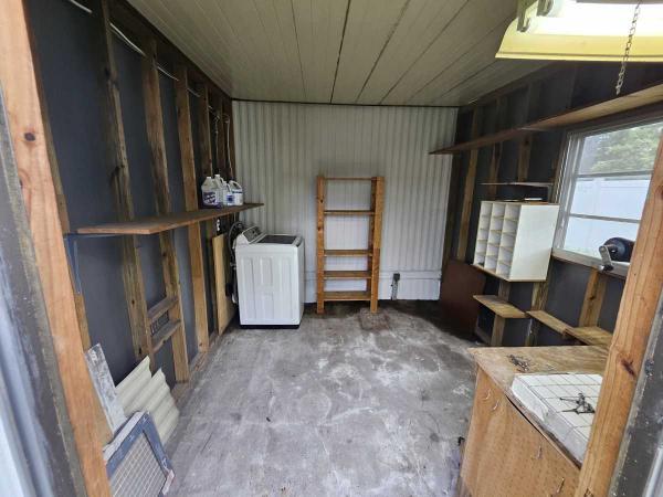 1984 Manufactured Home