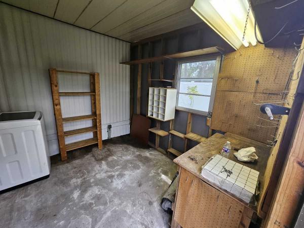 1984 Manufactured Home