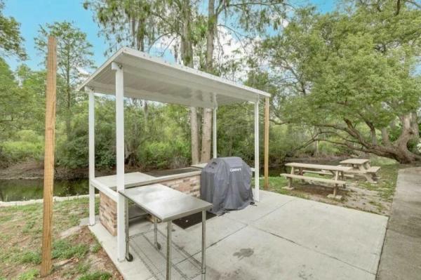 1984 Manufactured Home