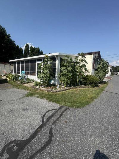 Mobile Home at 3350 Airport Rd Lot 86 Allentown, PA 18109