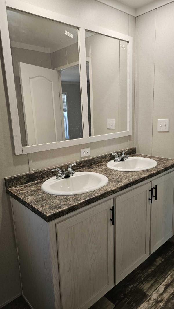2022 Skyline 0250CHPRH-1676-32001 Manufactured Home
