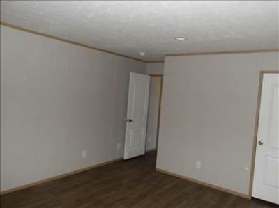 Photo 3 of 10 of home located at 4700 NW Evangeline Thruway Carencro, LA 70520