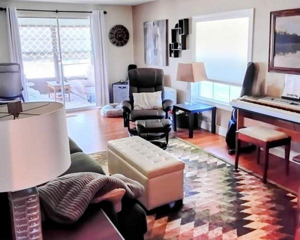 1976 HOME Manufactured Home