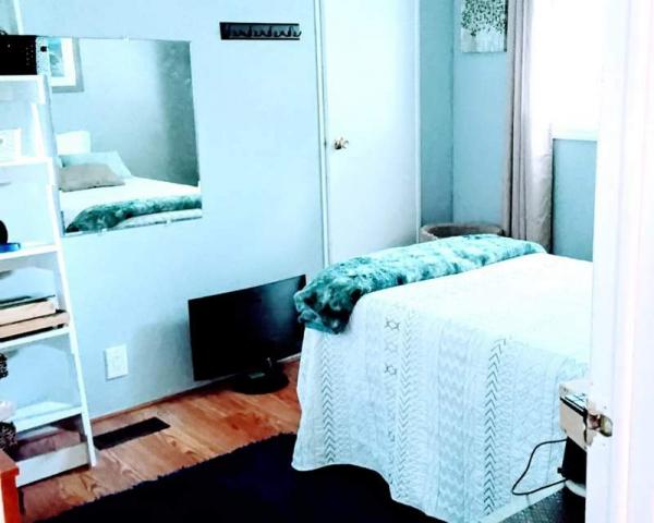 1976 HOME Manufactured Home