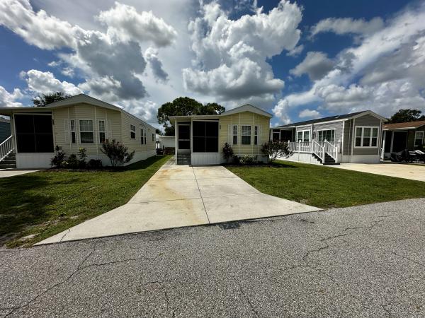 2015 Chariot Mobile Home