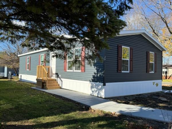 2025 Champion RAPB2456H32160 Mobile Home