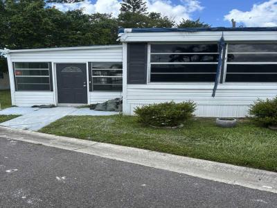 Photo 2 of 15 of home located at 3223 N Lockwood Ridge Rd #145 Sarasota, FL 34234