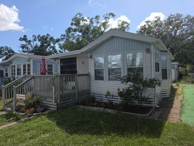 Photo 2 of 27 of home located at 6900 Ulmerton Rd Largo, FL 33771