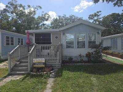 Photo 3 of 27 of home located at 6900 Ulmerton Rd Largo, FL 33771