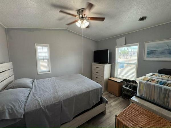 1991 Skyline Sun Haven Mobile Home